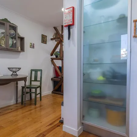 Charming & Cozy - Alfama | By Airnest Apartament