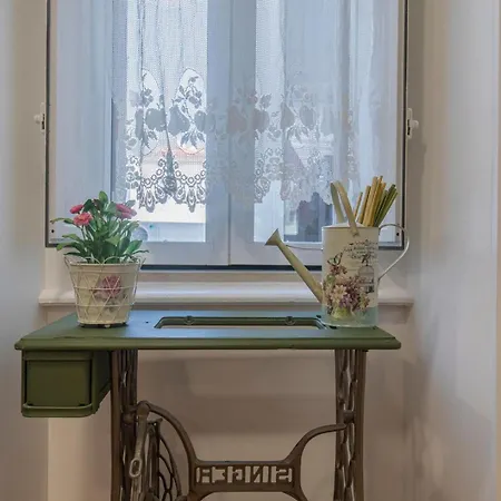 Charming & Cozy - Alfama | By Airnest Appartamento Lisbona