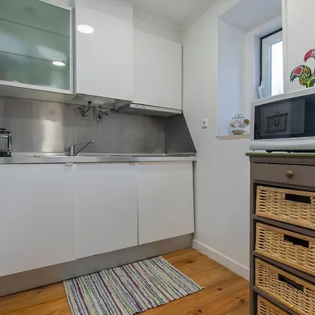 Charming & Cozy - Alfama | By Airnest Lisbona