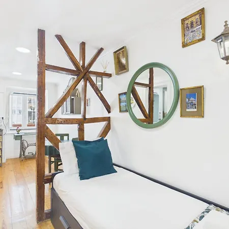 Charming & Cozy - Alfama | By Airnest 아파트 *