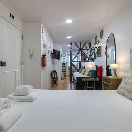 Charming & Cozy - Alfama | By Airnest Lägenhet